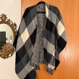 Plaid Black and White Blanket Scarf